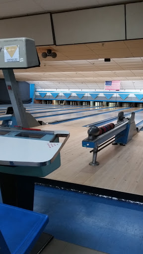 Bowling Alley «Old Town Bowling Center», reviews and photos, 156 Center St, Old Town, ME 04468, USA
