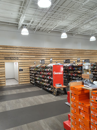 Shoe Store «DSW Designer Shoe Warehouse», reviews and photos, 201 University Oaks Blvd #200, Round Rock, TX 78665, USA