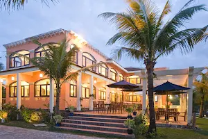 Le Belhamy Beach Resort and Spa, Hoi An image