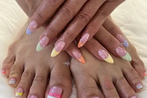 Glam Chateau Nails | Nail Salon Westminster image
