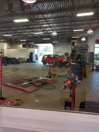 Tire Shop «Discount Tire Store - Burnsville, MN», reviews and photos, 14200 Morgan Ave S, Burnsville, MN 55306, USA