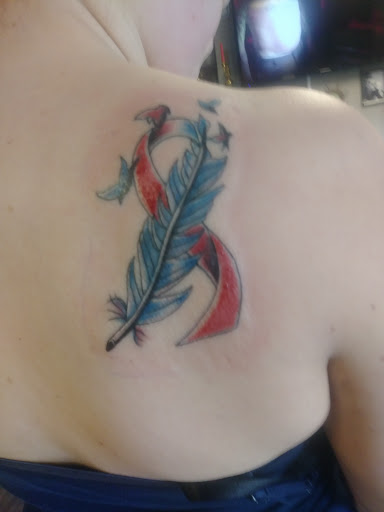 Tattoo Shop «Guerilla Tattoo», reviews and photos, 19 W King St, Shippensburg, PA 17257, USA