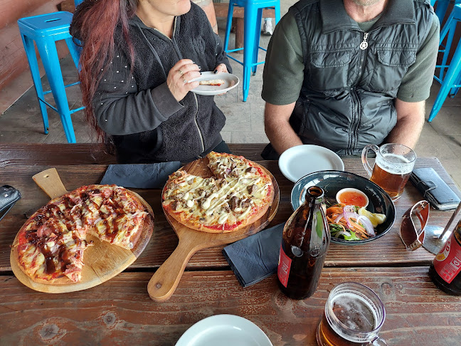 Reviews of Muddy Waters Irish Pub & Restaurant in Hamilton - Restaurant