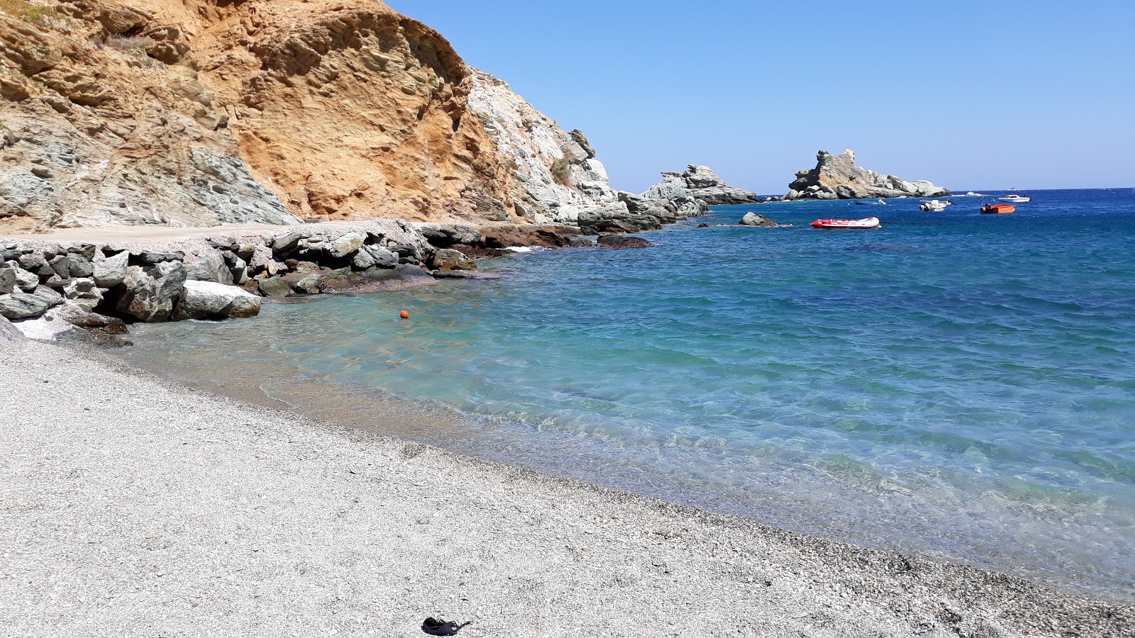 Mades beach photo #9