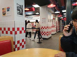 Photo n°98 de Five Guys Opéra à Paris ()