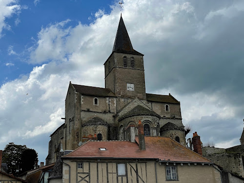 Église catholique Église Notre-Dame de Montmorillon Montmorillon