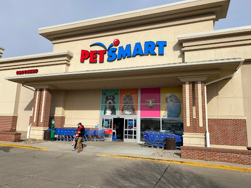 PetSmart, 5001 Sergeant Rd, Sioux City, IA 51106, USA, 