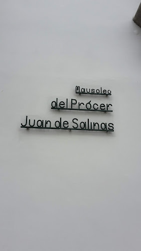 Mausoleo De Juan de Salinas - Museo