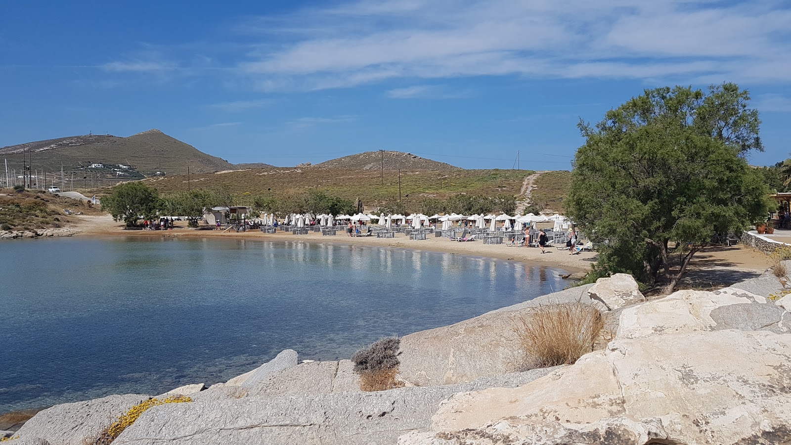 Monastiri Plajı'in fotoğrafı - Çocuklu aile gezginleri için önerilir