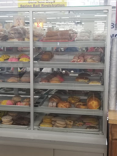 Restaurant «Three Amigas», reviews and photos, 450 W Liberty St, Wauconda, IL 60084, USA