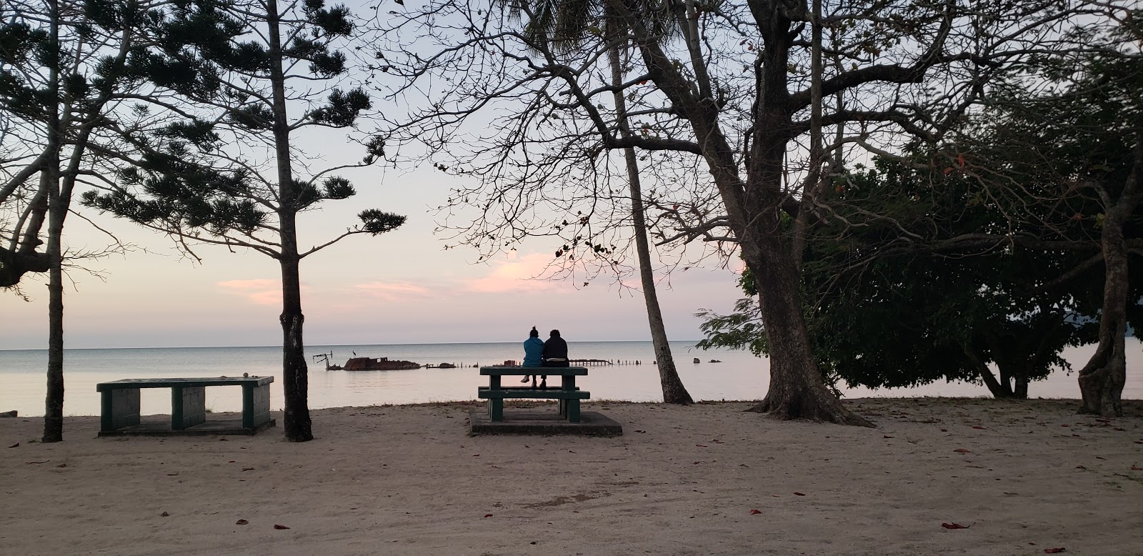 Foto de Yarrabah Beach área de comodidades
