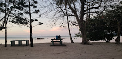 Foto de Yarrabah Beach área de comodidades