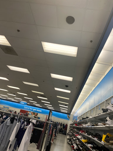 Clothing Store «Ross Dress for Less», reviews and photos, 958 W Street Rd, Warminster, PA 18974, USA