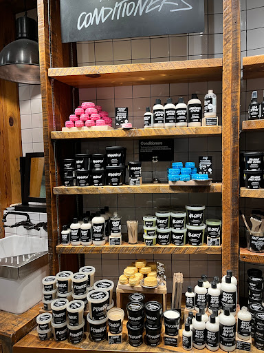 Cosmetics Store «LUSH», reviews and photos, 575 Bellevue Way NE #128, Bellevue, WA 98004, USA