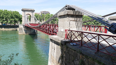 REGIE CAVERIVIERE à Lyon