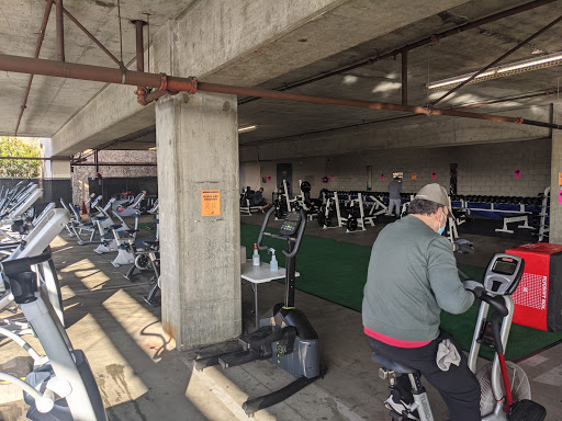 Gym «24 Hour Fitness», reviews and photos, 2180 Lincoln Ave, Altadena, CA 91001, USA