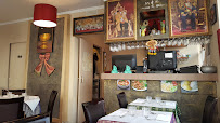 Atmosphère du Restaurant thaï Thaï Panthong à Paris - n°5