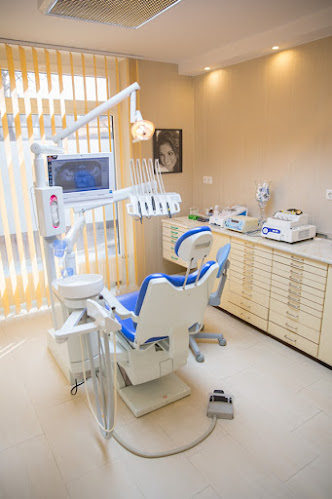Welcome Dental - Dr. Mustafa László