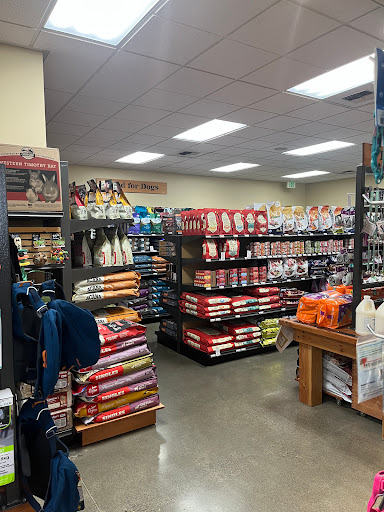 Pet Supply Store «Mud Bay», reviews and photos, 13210 Meridian E, Puyallup, WA 98373, USA