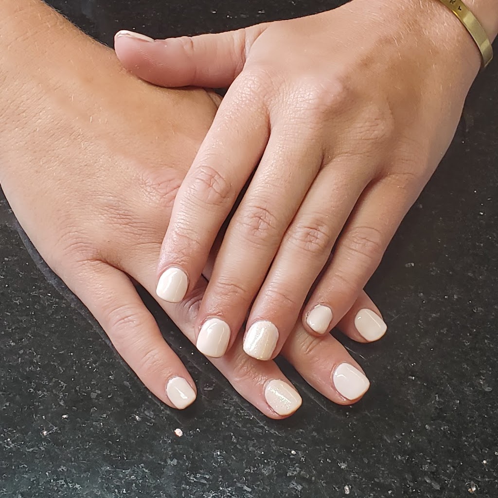 Modern Edge Salon & Spa 62263