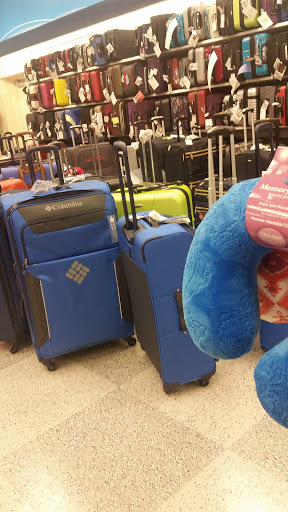 Clothing Store «Ross Dress for Less», reviews and photos, 19330 Plummer St, Northridge, CA 91324, USA