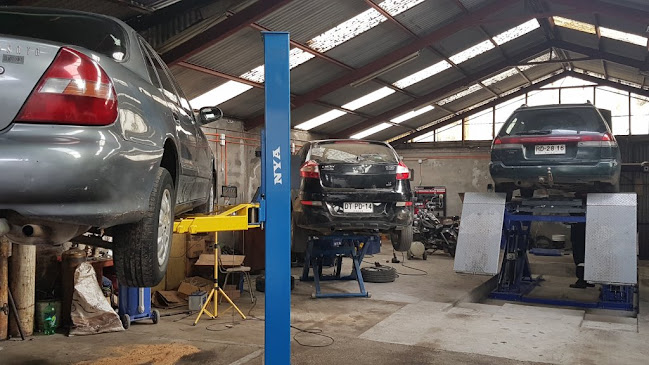 Opiniones de Taller mecánico Garage Cisternas en Pucón - Taller de reparación de automóviles