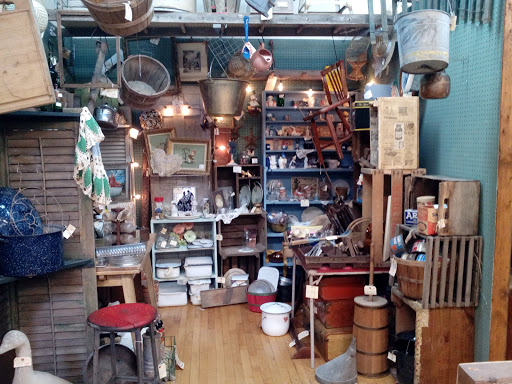 Antique Store «National Road Antique Mall», reviews and photos, 39 W Main St, Cambridge City, IN 47327, USA