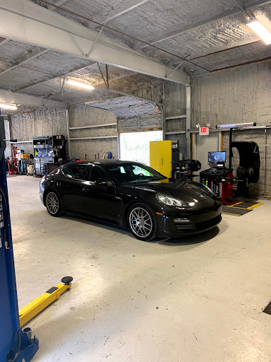 Auto Repair Shop «Full Service Automotive», reviews and photos, 25617 Old Fredericksburg Rd, Boerne, TX 78015, USA