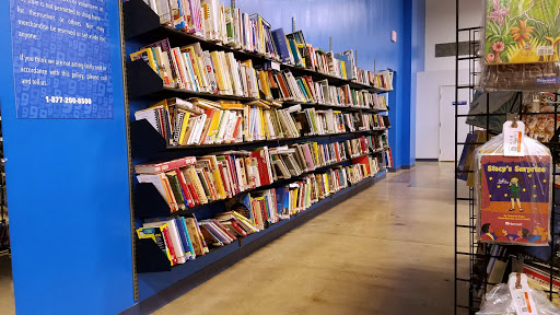 Thrift Store «51st & Olive Goodwill Retail Store & Donation Center», reviews and photos, 5080 W Olive Ave, Glendale, AZ 85302, USA