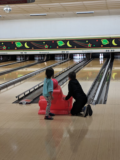 Bowling Alley «Wood Dale Bowl», reviews and photos, 155 E Irving Park Rd, Wood Dale, IL 60191, USA