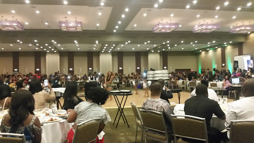 Shopping Mall «Yorktown Center», reviews and photos, 203 Yorktown Shopping Center, Lombard, IL 60148, USA