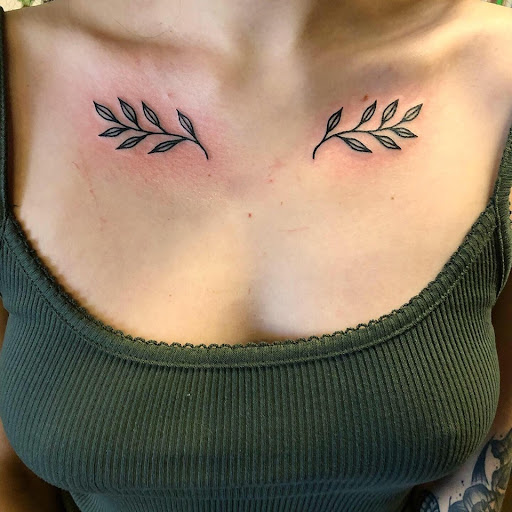 Explore mother daughter flower tattoo ideas, creative tattoo ideas in Saint Paul, available at Black Coffin Tattoo