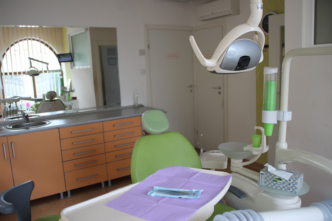 Cabinet stomatologic Dr Dumitriu - Dentist