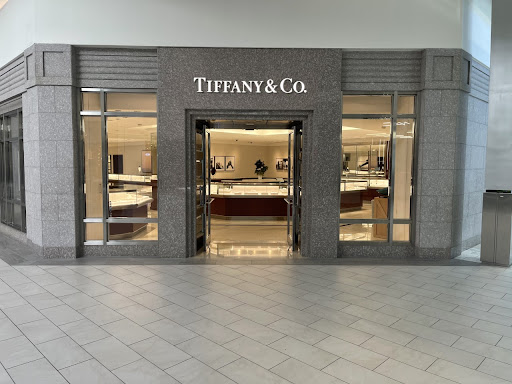 Jewelry Store «Tiffany & Co.», reviews and photos, 6000 Glades Rd, Boca Raton, FL 33431, USA