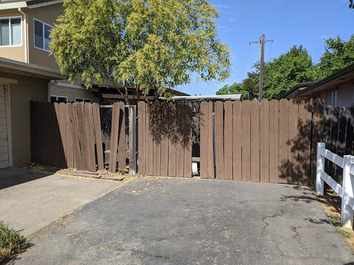 LifeScaping Fences - Sacramento Fence Contractor | Fencing Installation Company