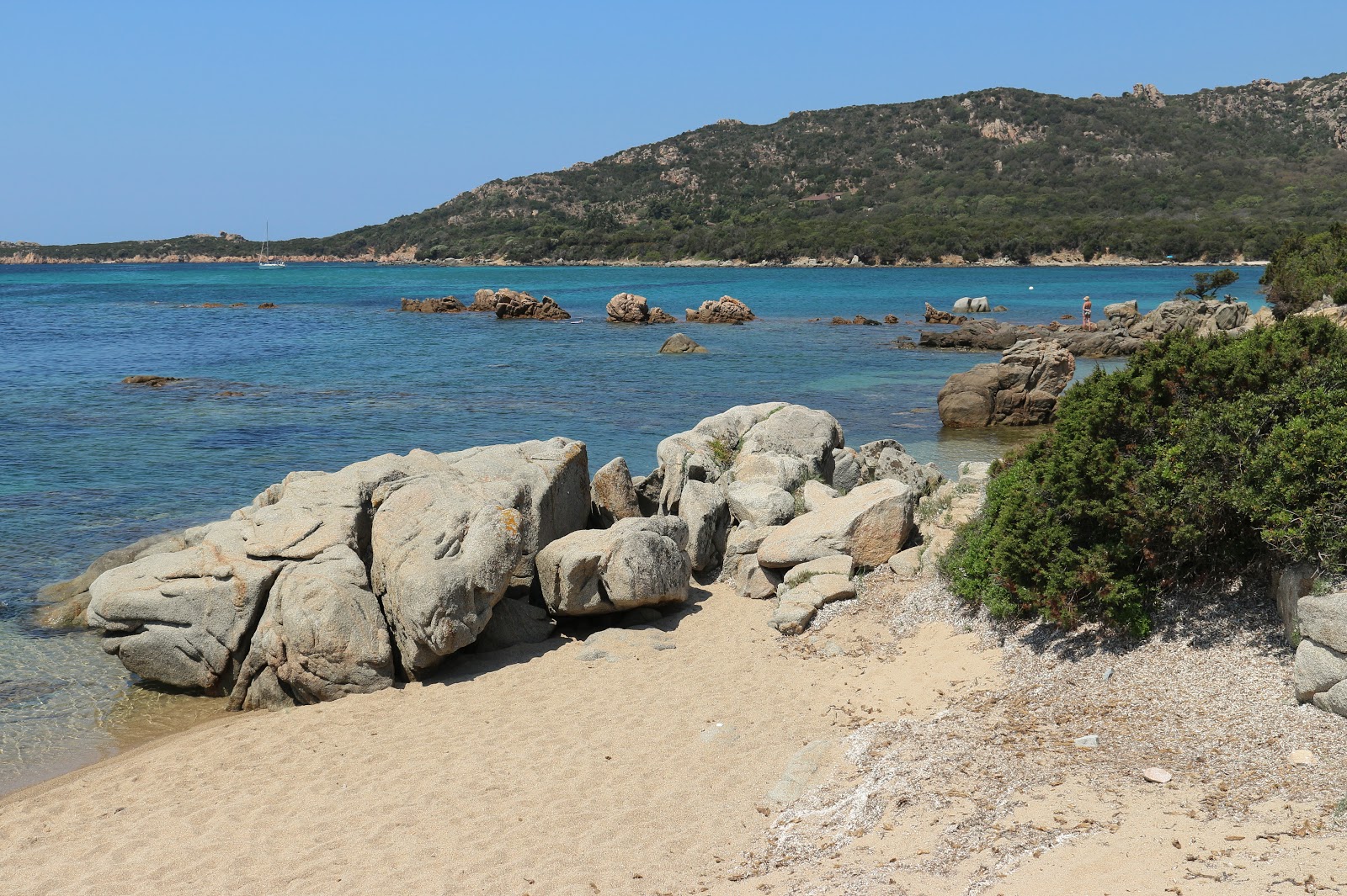 Foto de Chevanu beach com baía espaçosa
