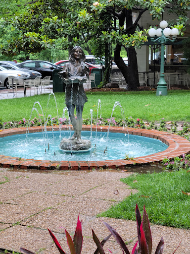 Shopping Mall «Utica Square», reviews and photos, 1709 Utica Square, Tulsa, OK 74114, USA