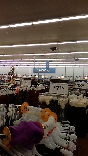 Discount Store «Walmart», reviews and photos, 201 Walton Rd, Harlan, KY 40831, USA
