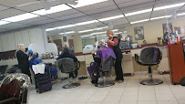 Styling Coiffure Beauty Salon - Photo 8 - Car repair in Kissimmee, FL, Kissimmee
