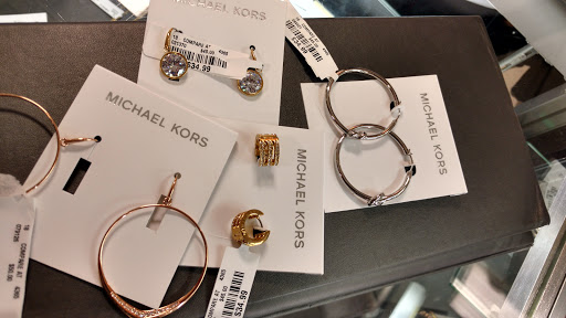 Shopping Mall «Blue Ridge Mall», reviews and photos, 1800 Four Seasons Blvd # 5, Hendersonville, NC 28792, USA