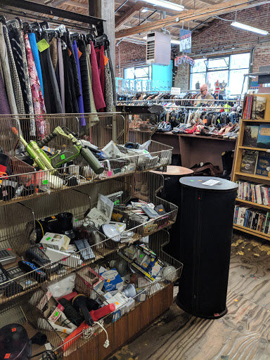 Thrift Store «Community Thrift», reviews and photos, 623 Valencia St, San Francisco, CA 94110, USA