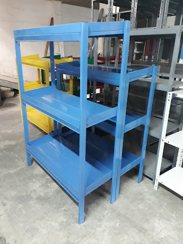 Comentarii opinii despre FABRICA VITRINAS BUENAÑO/ VITRINAS PIRAMIDE