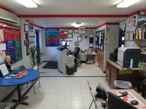 Auto Body Shop «Maaco Collision Repair & Auto Painting», reviews and photos, 1515 Livingston Ave, North Brunswick Township, NJ 08902, USA