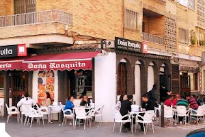 Cervecería Doña Rosquita Bar de tapas en Granada image