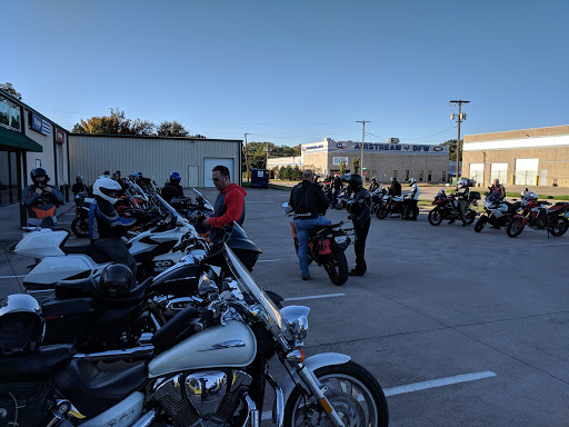 Triumph Motorcycle Dealer «Eurosport Cycle», reviews and photos, 3100 Airport Fwy, Fort Worth, TX 76111, USA