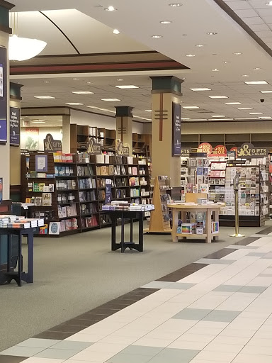 Book Store «Barnes & Noble», reviews and photos, 2621 Plainfield Rd, Joliet, IL 60435, USA