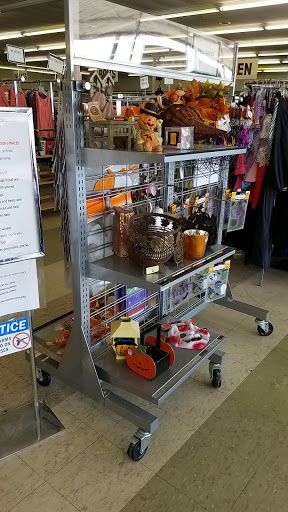 Thrift Store «Maj-R Thrift & Discount Store Grandview», reviews and photos, 1500 Main St, Grandview, MO 64030, USA