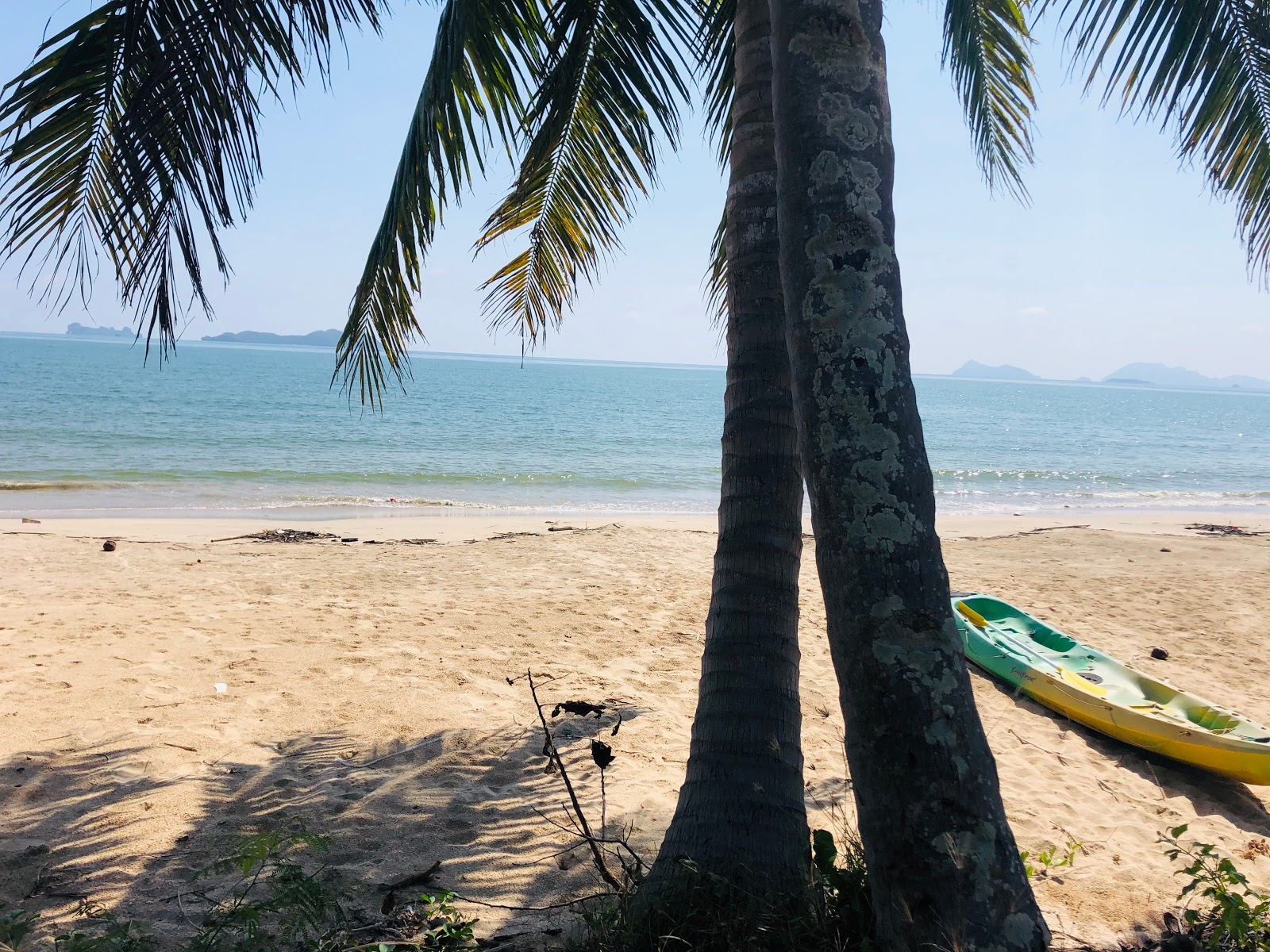 Foto de Ao Thung Makham Beach ubicado en área natural