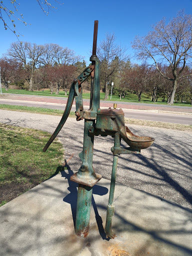 Park «Kenwood Park», reviews and photos, 2101 W Franklin Ave, Minneapolis, MN 55405, USA