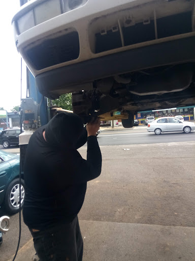 Auto Repair Shop «Discount Muffler and Auto Repair», reviews and photos, 6441 SE 82nd Ave, Portland, OR 97266, USA